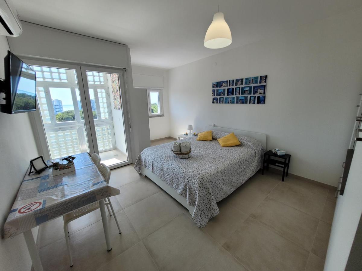 Rosato Double Sea View Apartment Lignano Sabbiadoro Dış mekan fotoğraf