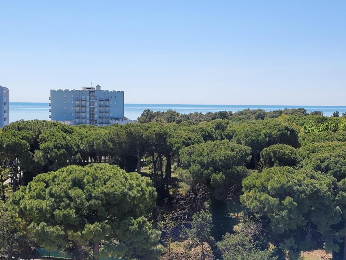 Rosato Double Sea View Apartment Lignano Sabbiadoro Dış mekan fotoğraf